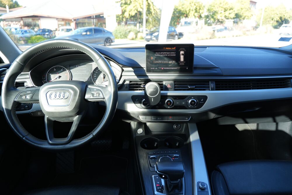 A4 V 2.0 TDI 150 BUSINESS LINE S TRONIC 2019 occasion 01000 Saint-Denis-l&egrave;s-Bourg