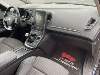 Grand scenic IV IV 1.7 dCi 120 cv INTENS - 7 places APPLE CAR Chaine de dist 2019 occasion 49124 Saint-Barth&eacute;lemy-d'Anjou
