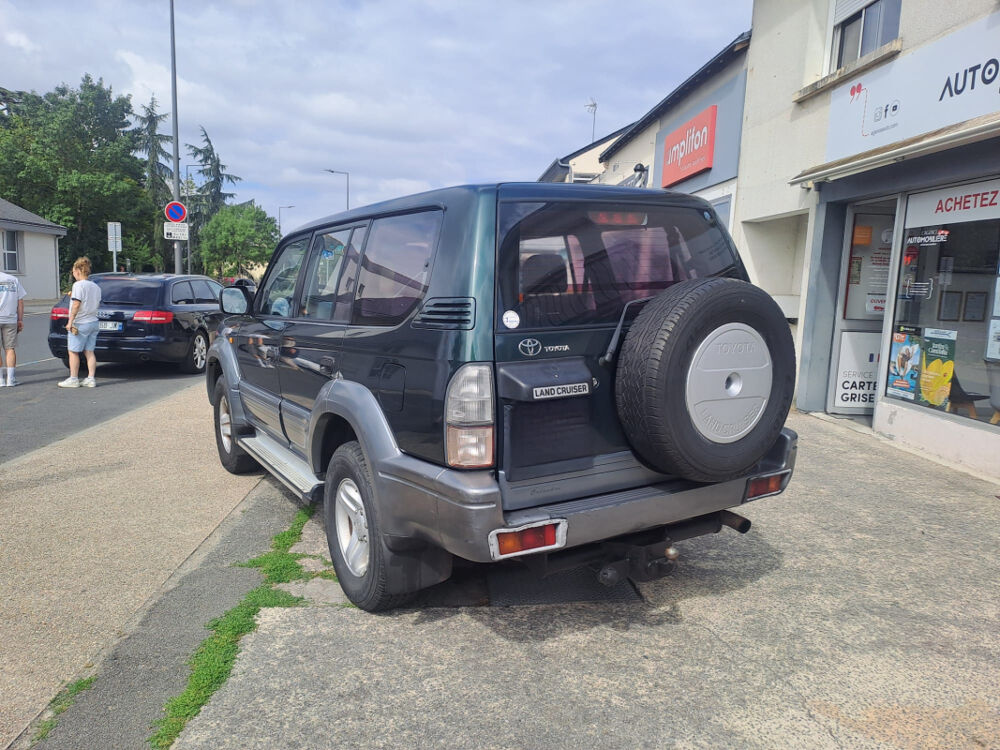 Land Cruiser 3.0 TD 125cv KZJ95 VX - 7 places - Calandre 2000 occasion 49124 Saint-Barth&eacute;lemy-d'Anjou