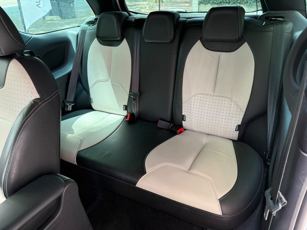 DS3 1.6 VTI 120 SO CHIC *1ERE MAIN, CUIR, SIEG. CHAUF.* 2011 occasion 92370 Chaville