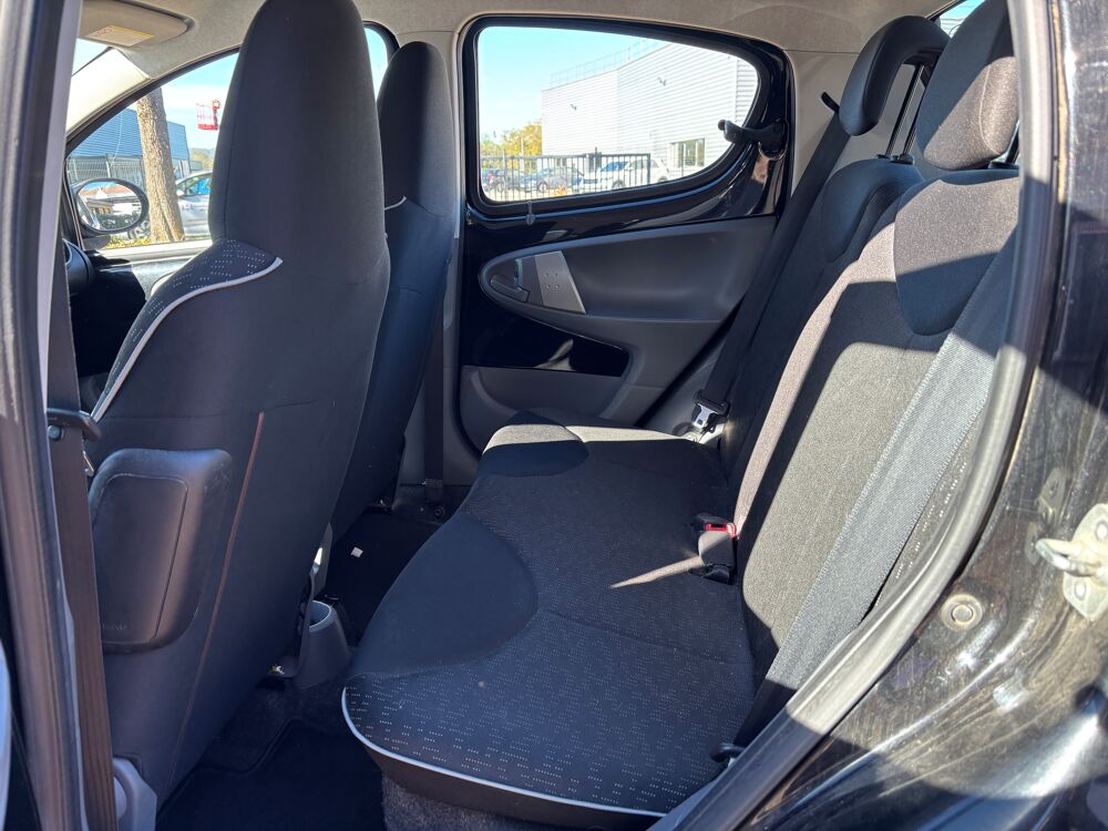 107 1.0 i 68 ch TRENDY 5P - MOTEUR A CHAINE TOYOTA - CLIMATISATI 2011 occasion 25400 Audincourt