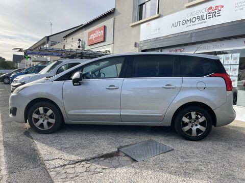 5008 1.6 120 cv Confort 7 places 2014 occasion 49124 Saint-Barth&eacute;lemy-d'Anjou