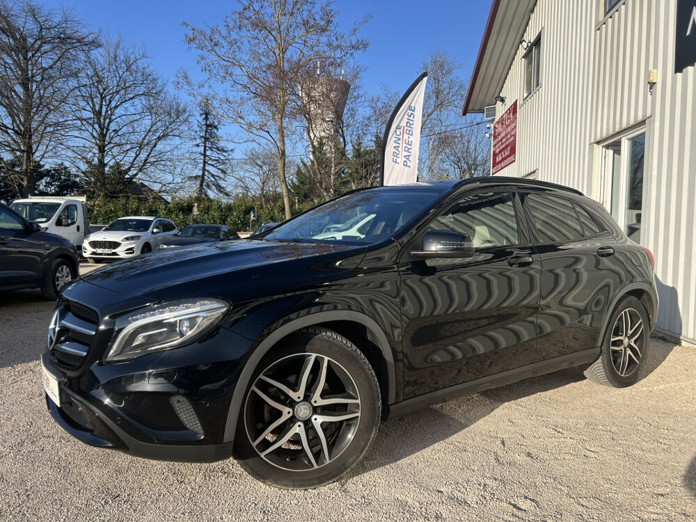 Classe GLA 220d 177 ch 4-matic Sensation 2015 occasion 71380 Ch&acirc;tenoy-en-Bresse