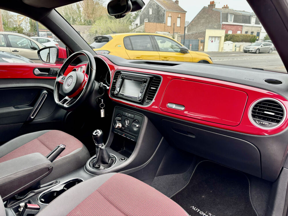 COCCINELLE II 1.6 TDI 105 VINTAGE NEW BEETLE 2012 occasion 59300 Valenciennes