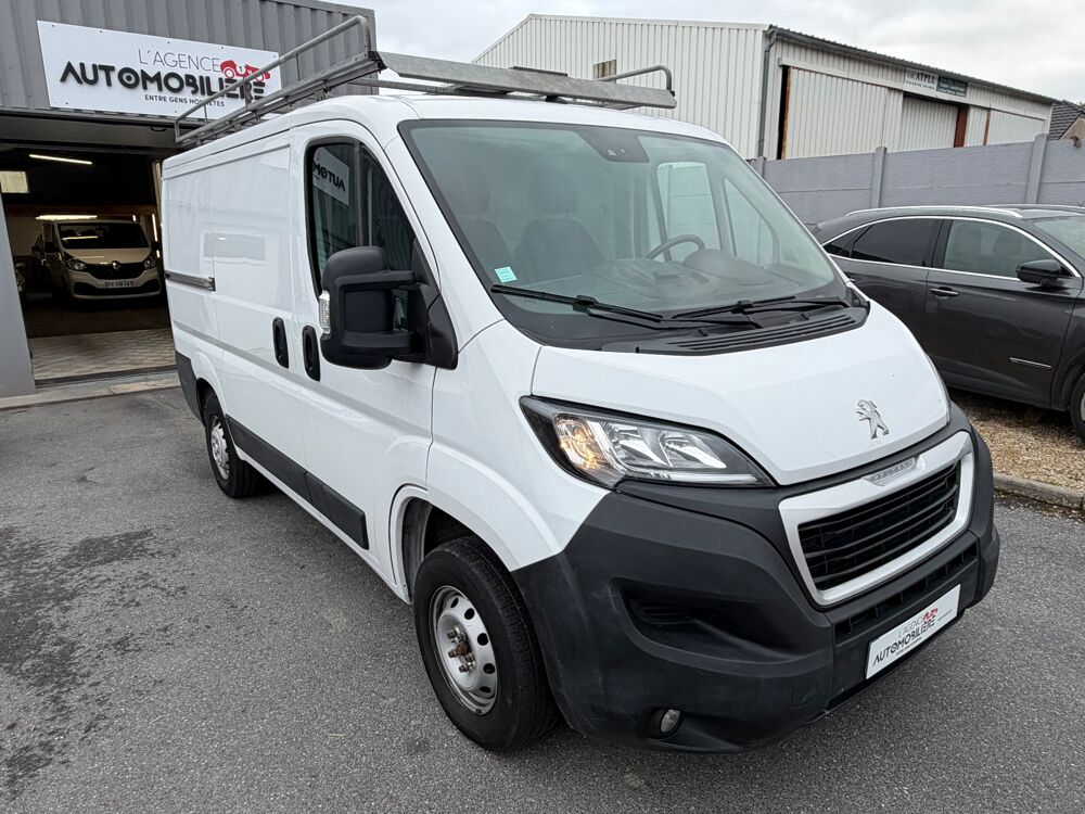 Boxer Fourgon 330 L1H1 2.2 BlueHDi 2022 occasion 51000 Ch&acirc;lons-en-Champagne