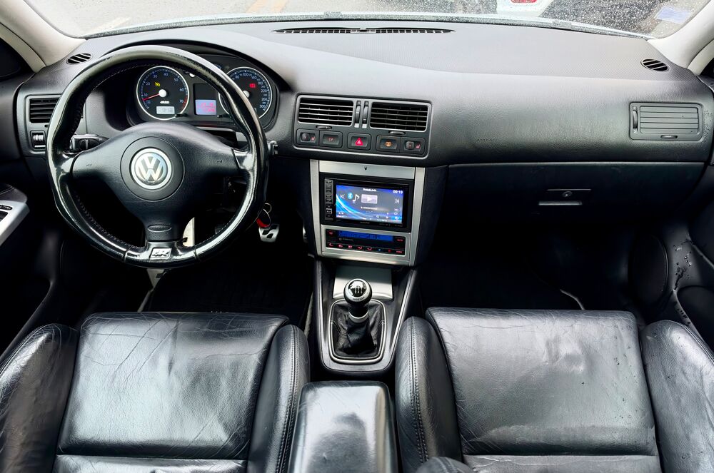 Golf IV 4Motion R32 3.2 i V6 24V 241ch 2004 occasion 88100 Sainte-Marguerite