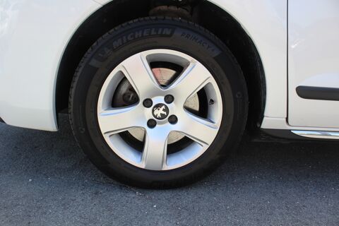 3008 Phase 2 -1.6 THP 156 CH BVM6 Allure 9Cv *PREMI&Egrave;RE MAIN - DE 2014 occasion 70000 Vesoul