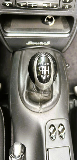 Boxster (986) 3.2 250 S-TRES FAIBLE KILOMETRAGE-SUIVI D'ENTRETIEN PO 2001 occasion 92370 Chaville