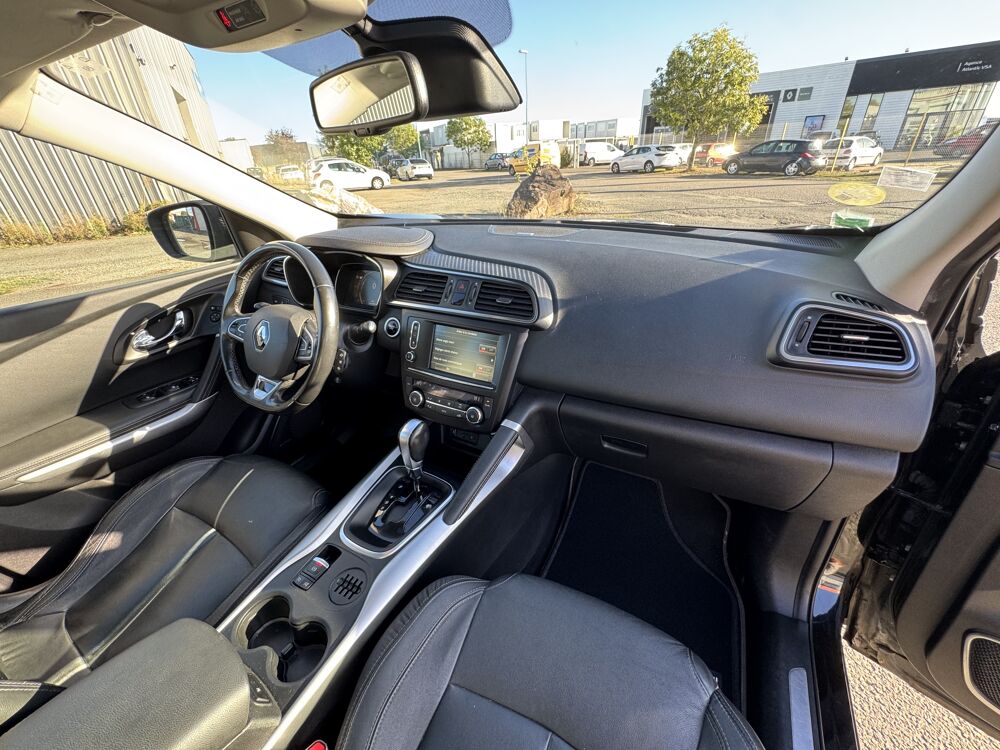 Kadjar 1.5 DCI 110 ECO2 INTENS EDC | LEDS / TOIT PANO / SIEGES CHAU 2016 occasion 44860 Pont-Saint-Martin