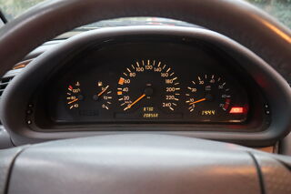 CLK Coup&eacute; 200 2.0 i 136 cv Elegance 1997 occasion 88000 &Eacute;pinal