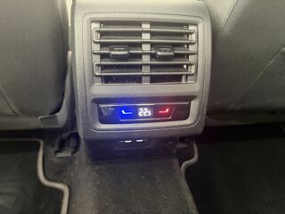 Golf VIII 1.5 ETSI 150 STYLE DSG7 / ENTRETIEN COMPLET / ATTELAGE 2024 occasion 27620 Gasny