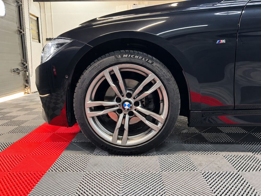 S&eacute;rie 3 (F31) 320d 190 cv xDrive BVA M Sport – Toit Ouvrant – R&eacute;visi 2016 occasion 71300 Montceau-les-Mines