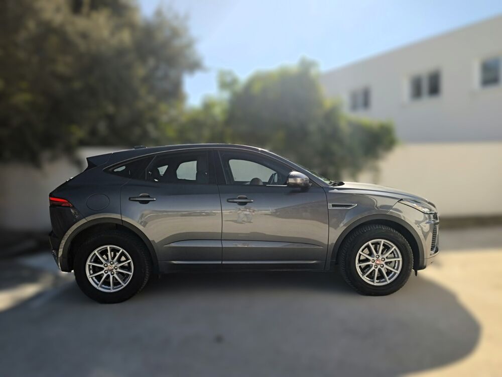 E-PACE 2.0 D 150 R-DYNAMIC BUSINESS AWD BVA 2018 occasion 34160 Castries