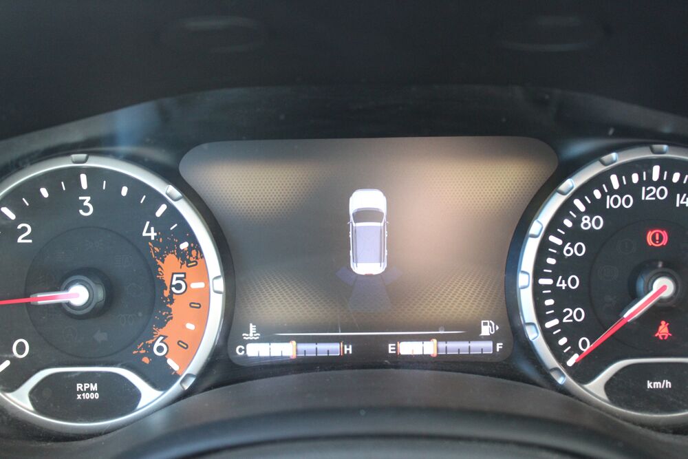 Renegade 1.6 JTD 120 ch LIMITED ( Si&egrave;ges chauffants, GPS, Radar Arr . 2015 occasion 34200 S&egrave;te