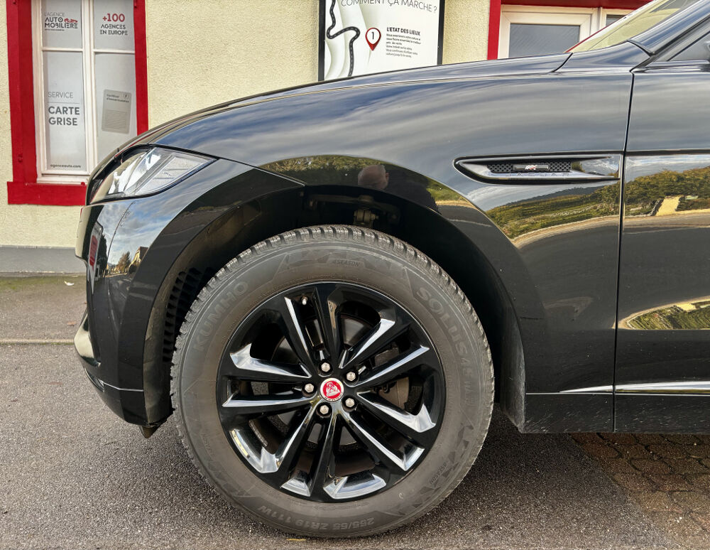 F-PACE 20d 2.0 D AWD 180 ch CHEQUERED FLAG 2020 occasion 88100 Sainte-Marguerite
