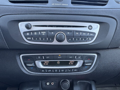 Sc&eacute;nic III 1.5 DCI 95 ECO2 EXPRESSION | 2NDE MAIN | SUIVI RENAULT 2 2011 occasion 44860 Pont-Saint-Martin