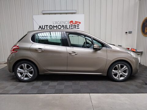 208 1.6 VTI 120 ch Allure 2014 occasion 56000 Vannes
