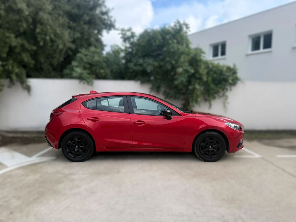 Mazda3 1.5 SKYACTIV-G 100 ESSENCE 2014 occasion 34160 Castries