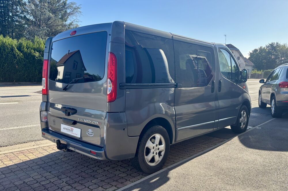 Vivaro Minibus 2.0 CDTI 16V Combi Easytronic 115 ch 8 places 2012 occasion 88100 Sainte-Marguerite