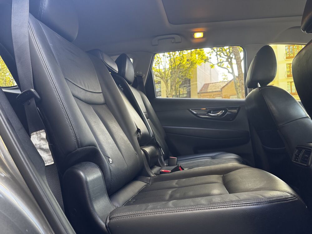 X-Trail III (2) 1.7 DCI 150 TEKNA 7PL - GARANTIE 6 MOIS - CARNET D'E 2019 occasion 92370 Chaville