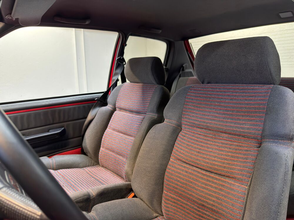 205 GTI 1.6L 115 CV 1988 occasion 71300 Montceau-les-Mines