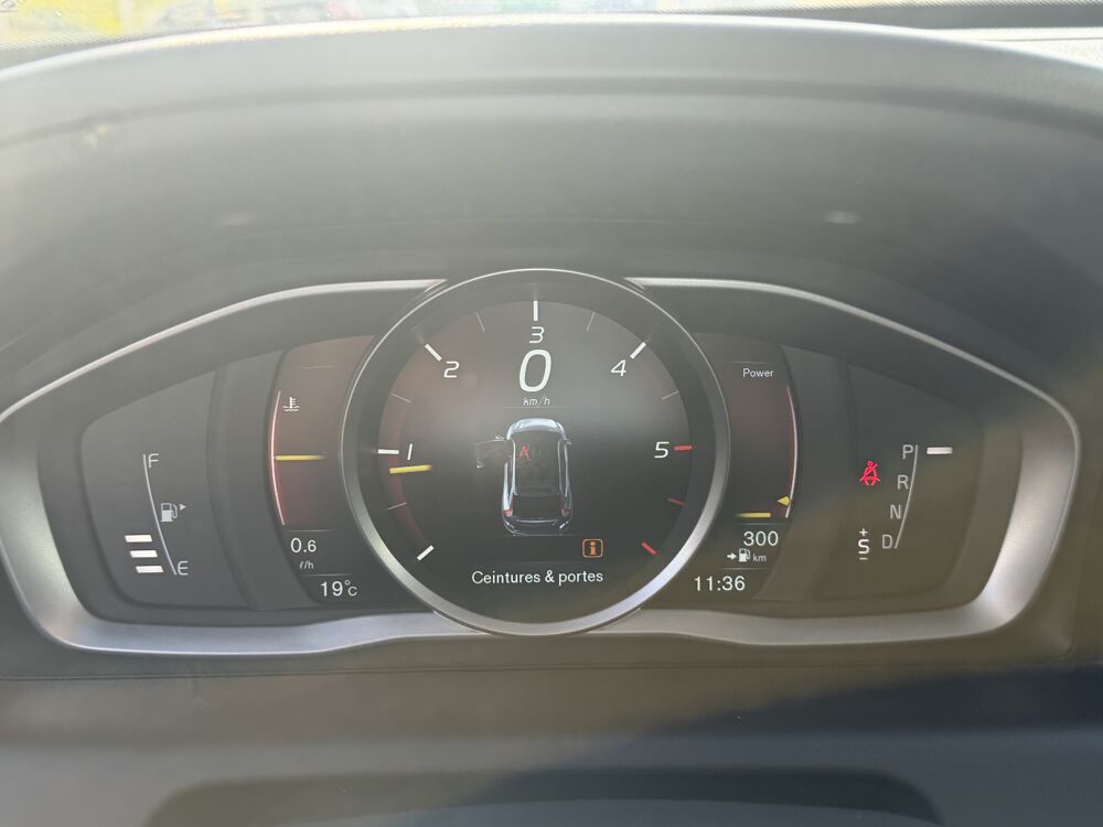 XC60 2.0 TDi Geartronic 150 cv MOMENTUM garantie 12 mois 2016 occasion 51000 Ch&acirc;lons-en-Champagne