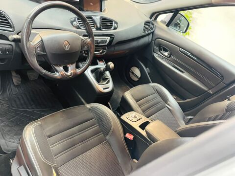 Sc&eacute;nic III Phase 2 1.2 TCe 16V S&S 131 cv 2016 occasion 71300 Montceau-les-Mines