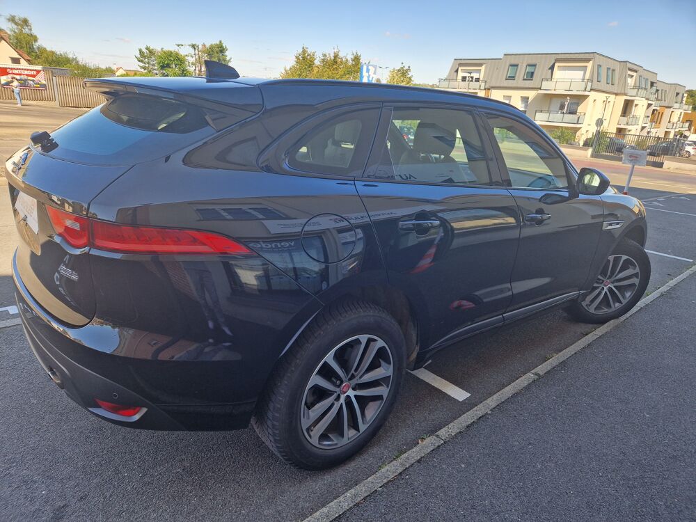 F-PACE 2.0 250 15CV R-SPORT 4X4 BVA 2018 occasion 80480 Salou&euml;l