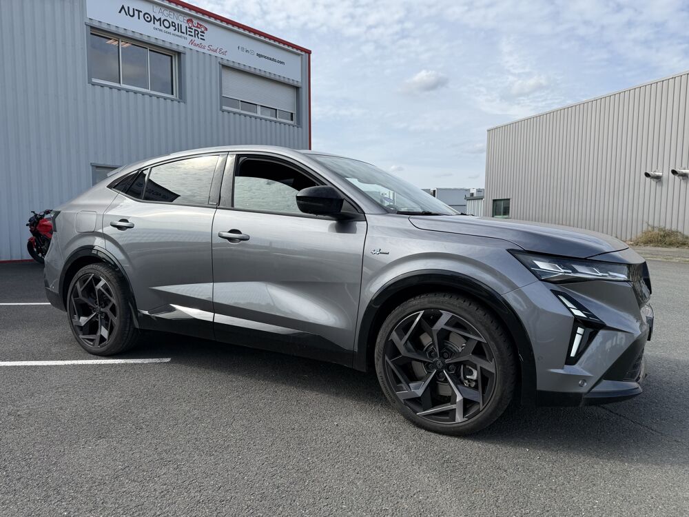 Rafale 1.2 HYPER HYBRID E-TECH 4X4 300 ATELIER ALPINE 2024 occasion 44860 Pont-Saint-Martin