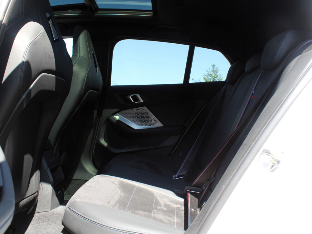 S&eacute;rie 1 123 xDriveA 218 CH DKG7 M Sport *TOIT NOIR OUVRANT PANORAMIQ 2024 occasion 70000 Vesoul