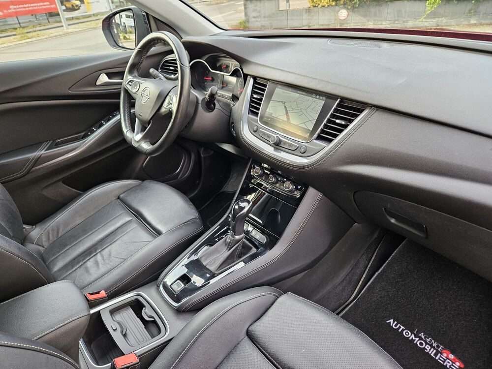 Grandland x 1.5 D 130 CV BVA 8 ULTIMATE (Sur&eacute;quip&eacute; : Volant chauffants , 2021 occasion 25400 Audincourt