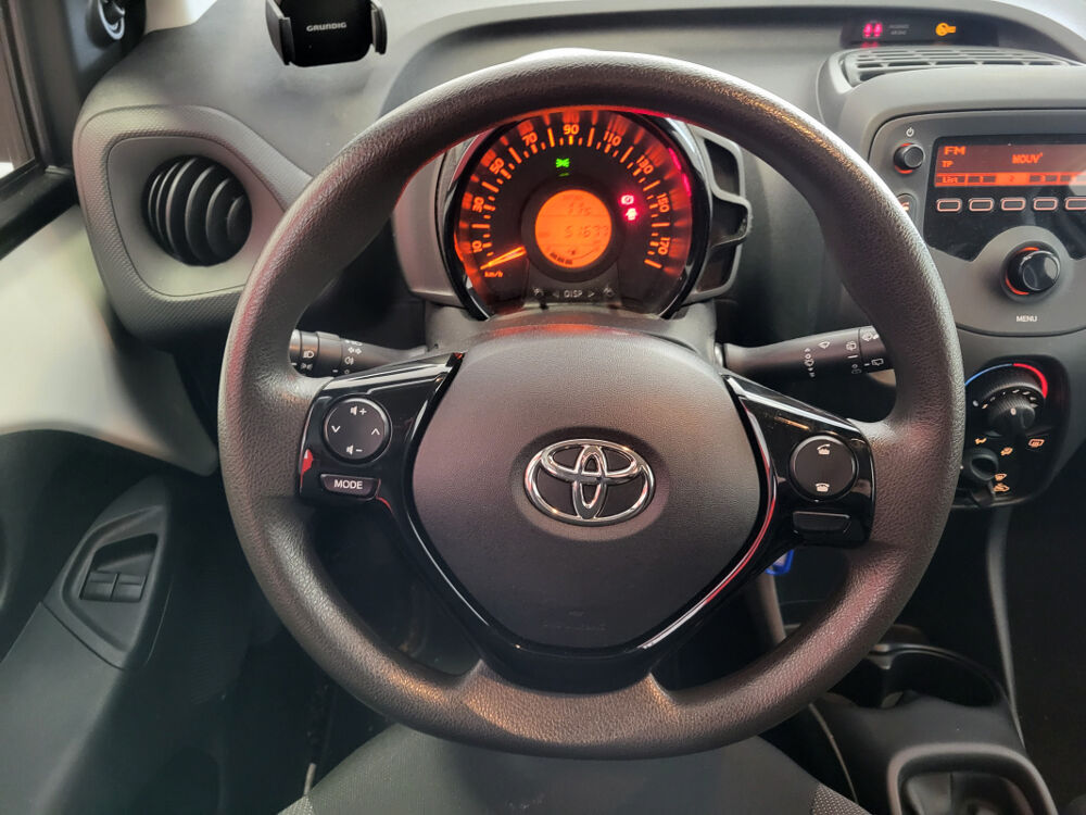 Aygo TOYOTA AYGO II (2) 1.0 VVT-I 72 X-PRO 5P 2021 occasion 37170 Chambray-l&egrave;s-Tours