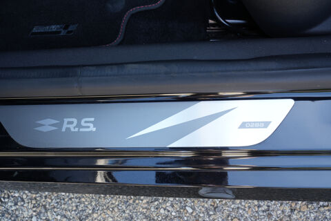 Clio IV (2) 1.6 TURBO 220 RS 18 EDC NUM&Eacute;RO 288/1450 2018 occasion 01000 Saint-Denis-l&egrave;s-Bourg