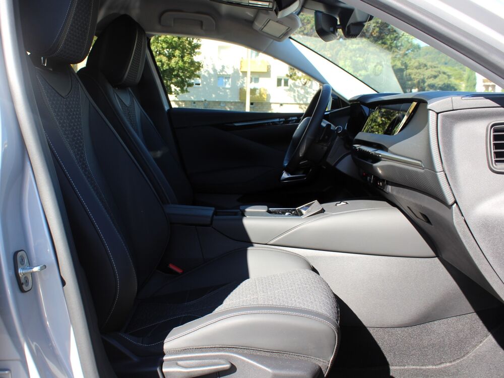 DS4 II BlueHDi 130 CH EAT8 Pallas * BOITE AUTO MOINS DE 6500 KM 2025 occasion 70000 Vesoul