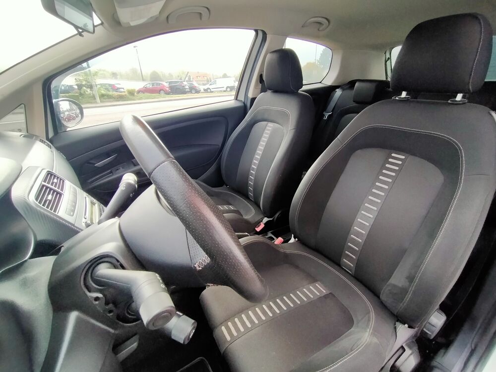 Grande Punto 1.4 16v T-jet 120ch Sport 3p 2009 occasion 90400 Danjoutin