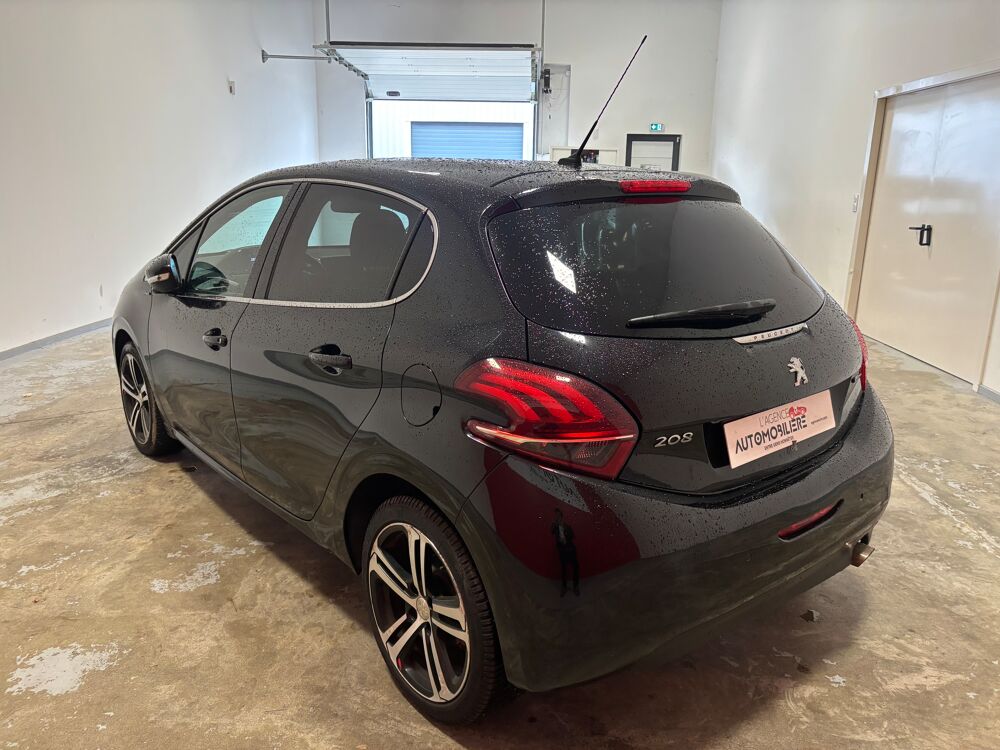 208 GT LINE 1.2 PURETECH 110 S&S + CARPLAY 2017 occasion 37170 Chambray-l&egrave;s-Tours
