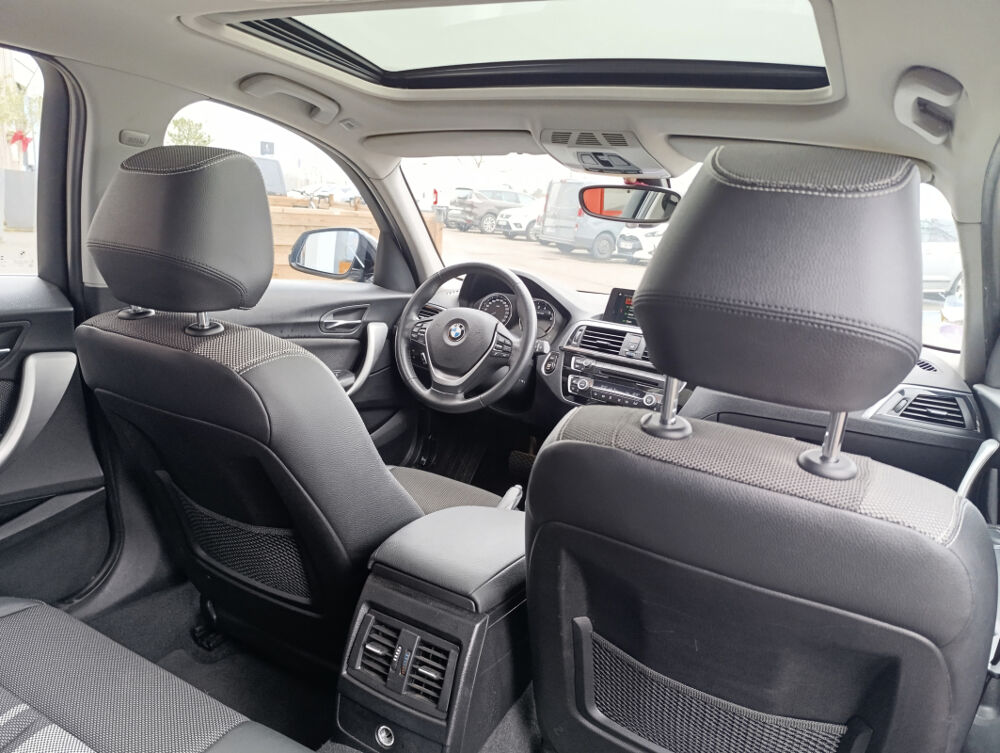S&eacute;rie 1 (F20) 120i 2.0 184 cv BVA8 LOUNGE - TOIT OUVRANT 2017 occasion 68200 Mulhouse