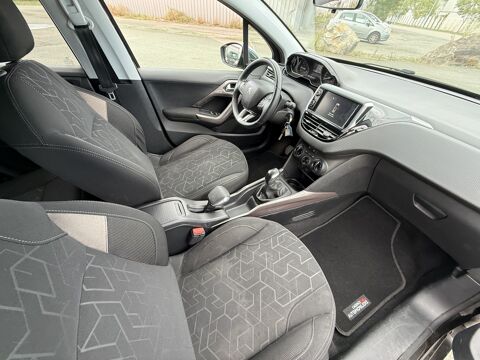 2008 1.2L 82CH STYLE | 1&egrave;re Main | GARANTIE 12 MOIS 2015 occasion 44860 Pont-Saint-Martin