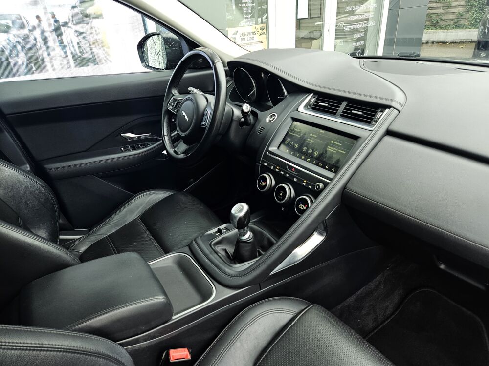 E-PACE D150 2.0 D 150 AWD 4X4 FINITION S ( Toit Panoramique - Cam&eacute;r 2018 occasion 25400 Audincourt