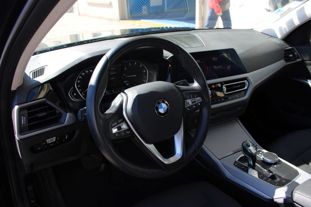 S&eacute;rie 3 318i 156Ch BVA8 LOUNGE ( Entretien BMW, Radar Av et Arr, Mot 2020 occasion 34200 S&egrave;te