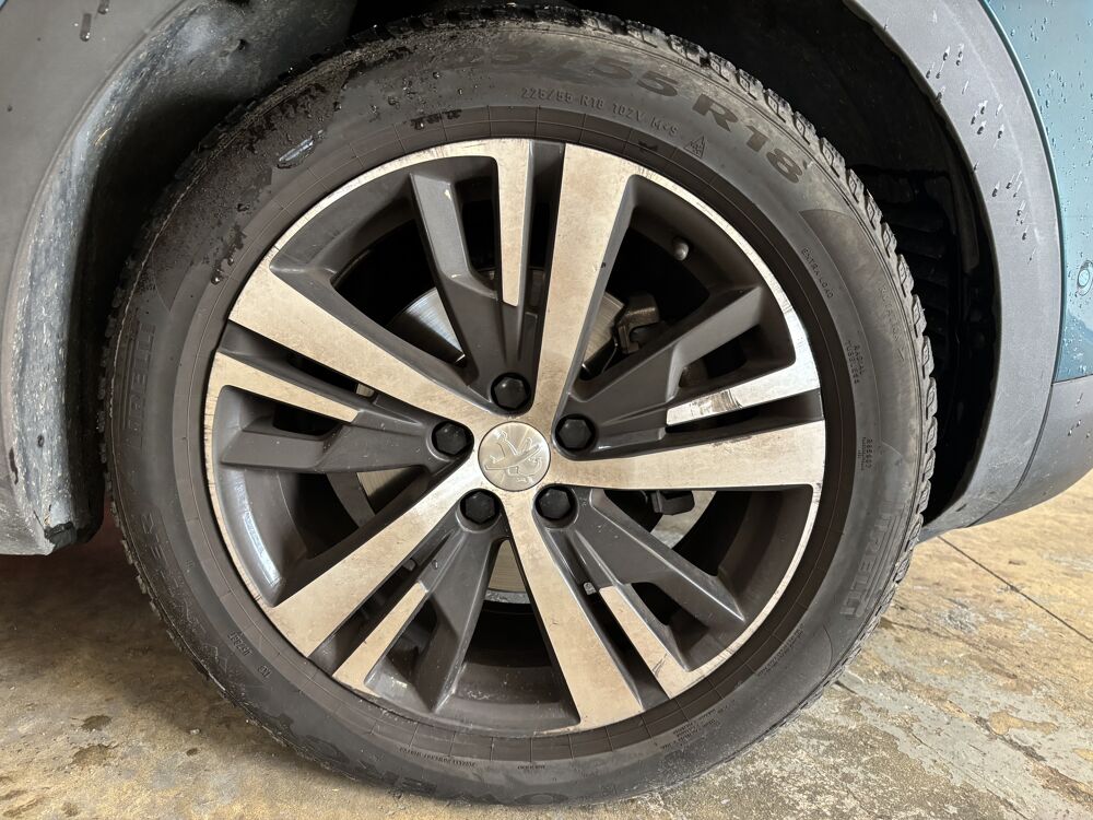 5008 1.2 PURETECH 130 EAT8 ALLURE BUSINESS 7 PLACE 2019 occasion 37170 Chambray-l&egrave;s-Tours