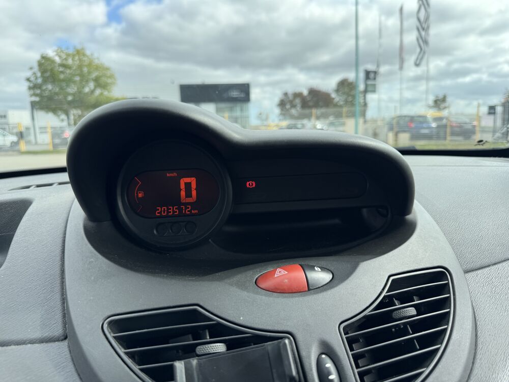 Twingo II 1.2 60 ECO2 AUTHENTIQUE | 2EME MAIN | BLUETOOTH | GARANTI 2007 occasion 44860 Pont-Saint-Martin