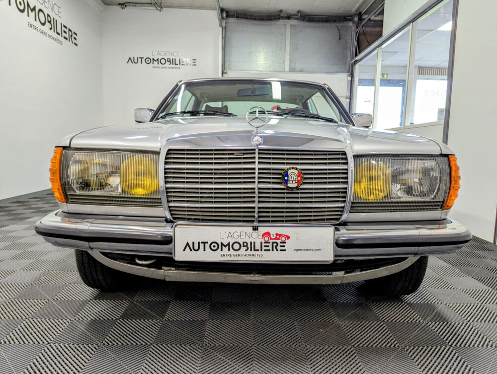 230 C 1978 occasion 95800 Cergy