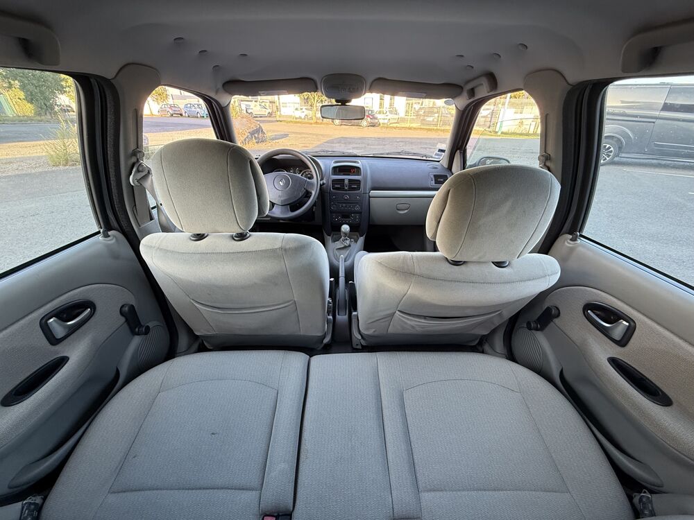 Clio II Phase 2 1.5L DCI 80CH PRIVILEGE | DISTRI OK 2002 occasion 44860 Pont-Saint-Martin