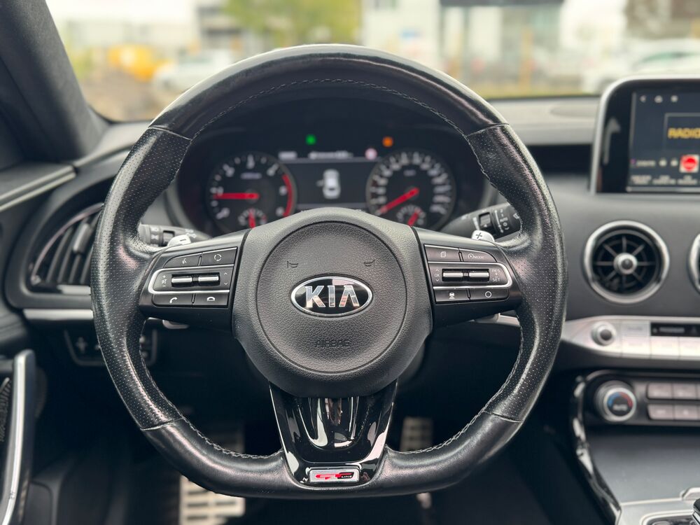 Stinger 2.2 CRDI 200 4X2 BVA8 GT LINE | ATTELAGE | TOIT OUVRANT | GA 2018 occasion 44860 Pont-Saint-Martin