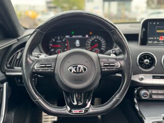 Stinger 2.2 CRDI 200 4X2 BVA8 GT LINE | ATTELAGE | TOIT OUVRANT | GA 2018 occasion 44860 Pont-Saint-Martin