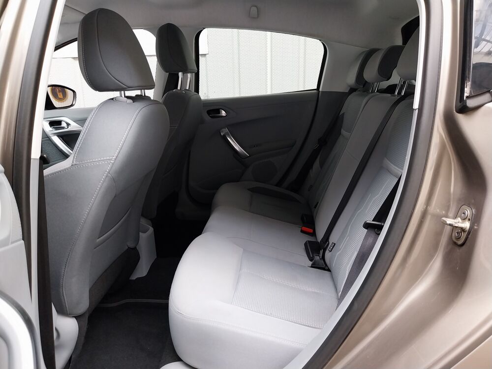 208 1.6 VTI 120 ch Allure 2014 occasion 56000 Vannes