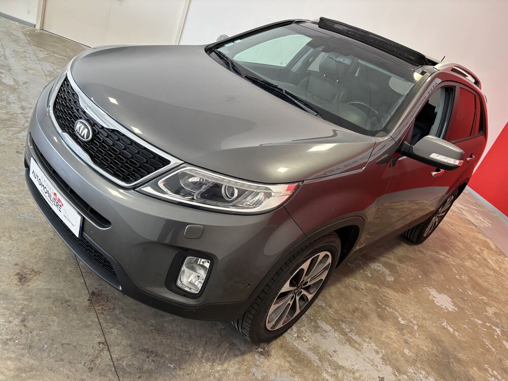 Sorento KIA SORENTO 2.2 CRDI 197 CV BVA 6 AWD TOIT PANORAMIQUE ATTE 2012 occasion 37170 Chambray-l&egrave;s-Tours
