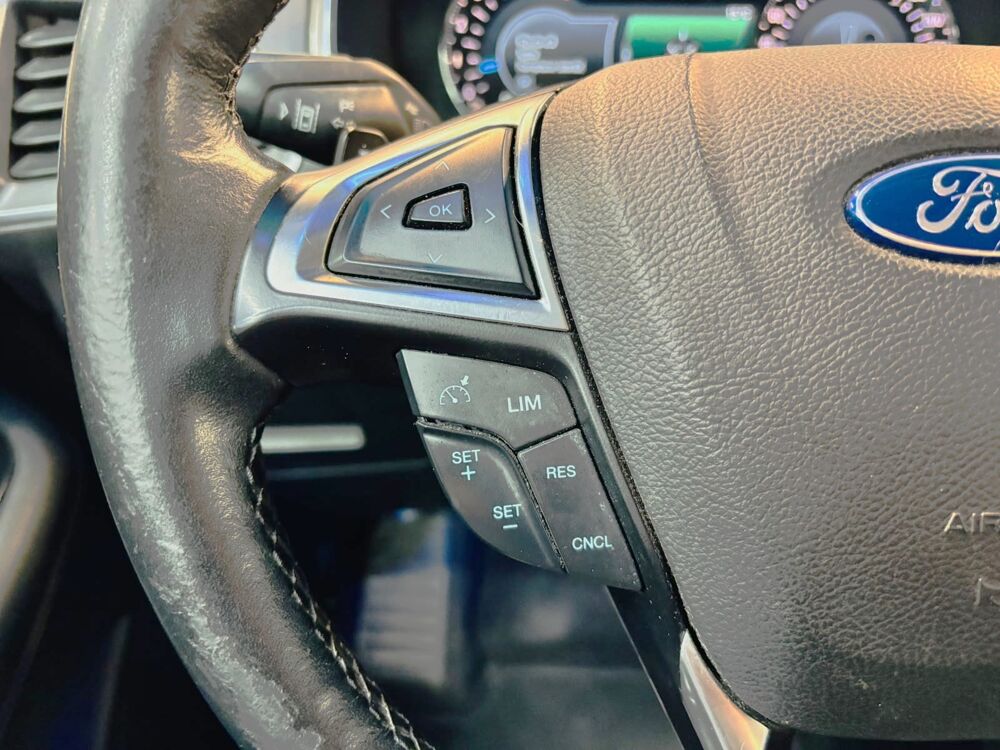 Edge 2.0 tdci 210 titanium i-awd 4x4 powershift 2017 occasion 71300 Montceau-les-Mines