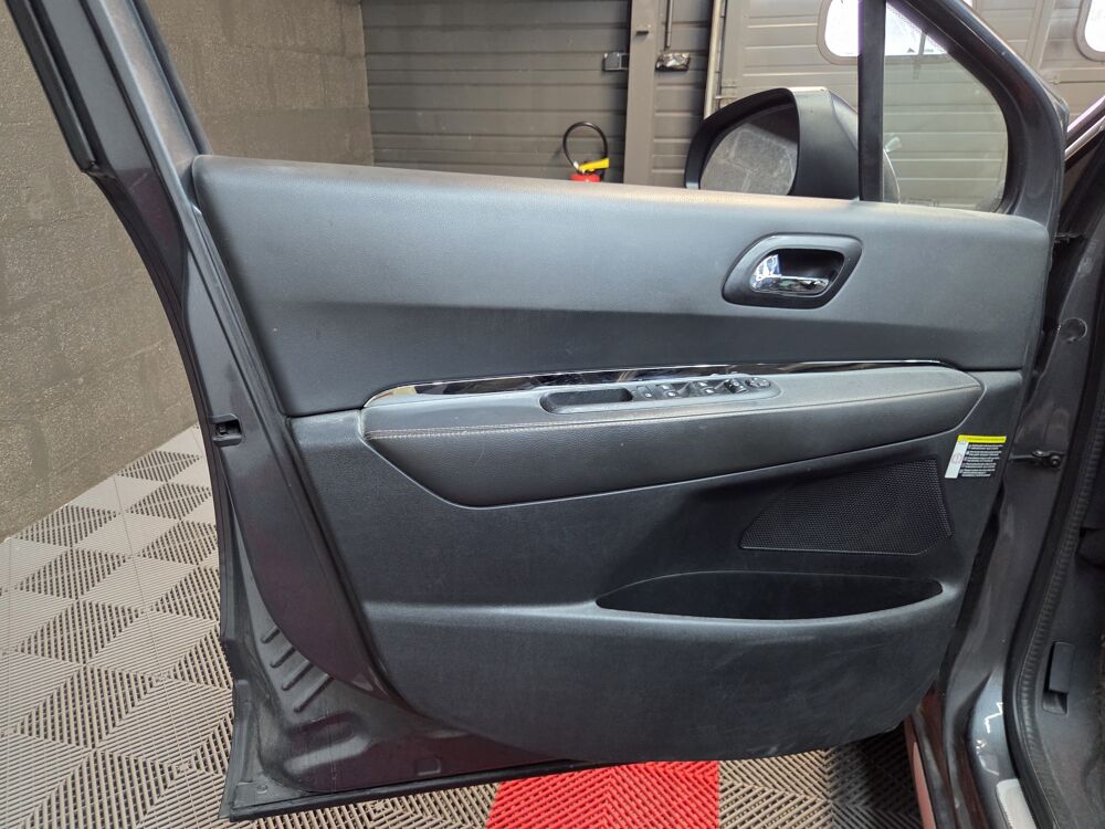 3008 (2) 1.6 BlueHDi 120ch Crossway EAT6 2015 occasion 71300 Montceau-les-Mines